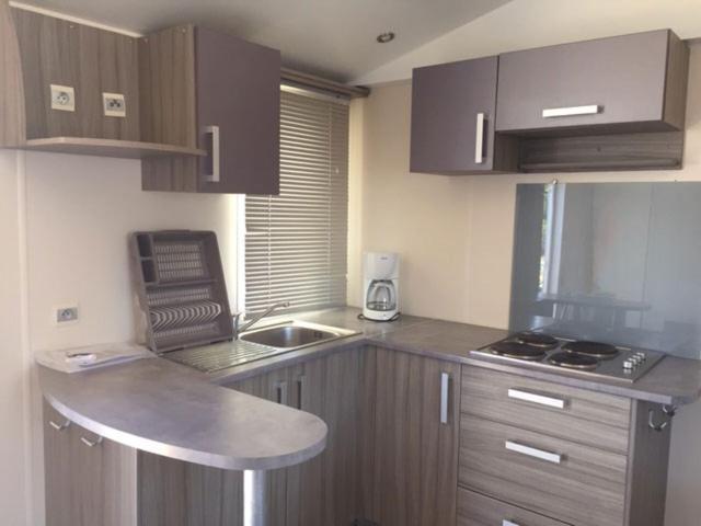 Celine Mobil Home Пор-ла-Нувель Экстерьер фото