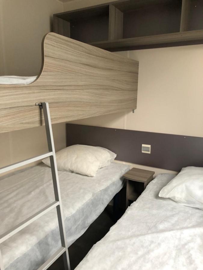 Celine Mobil Home Пор-ла-Нувель Экстерьер фото